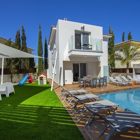 Tsokkos Family Villa - Pool Garden 2' Walk To Beach Протарас Екстериор снимка